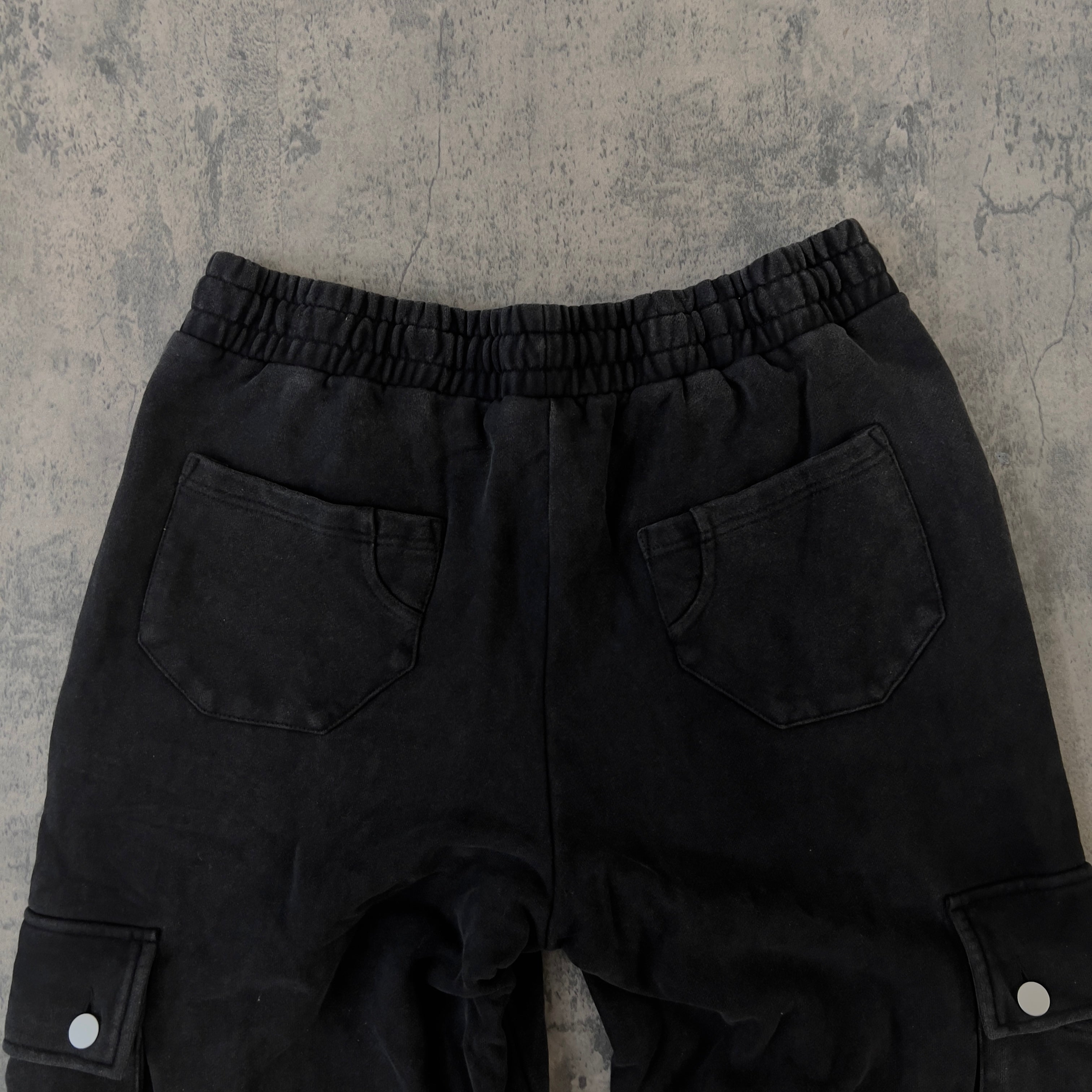 CARGO SWEATS (COAL)-IYAMIUIO