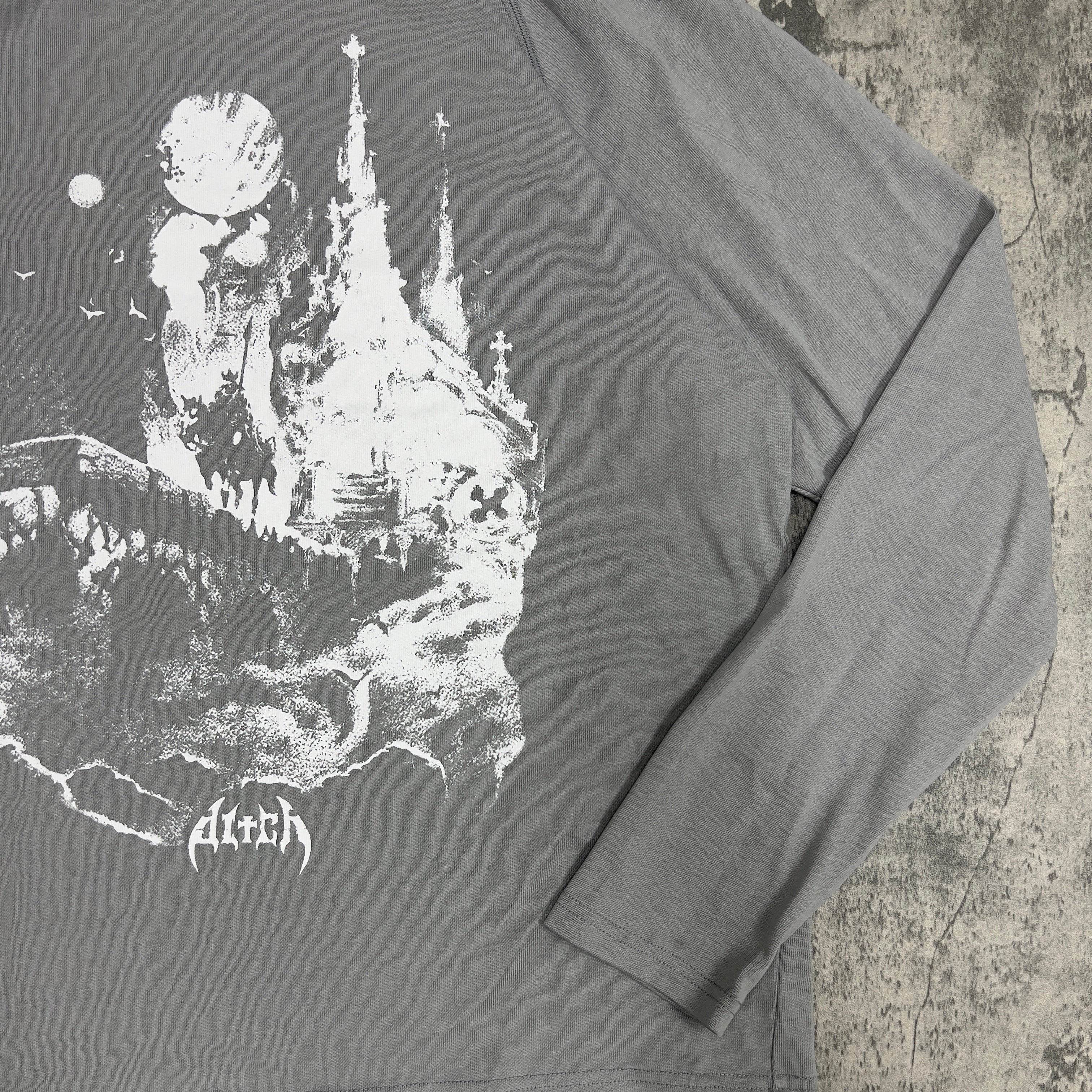 ICE CASTLE LONG SLEEVE (IVORY)-IYAMIUIO