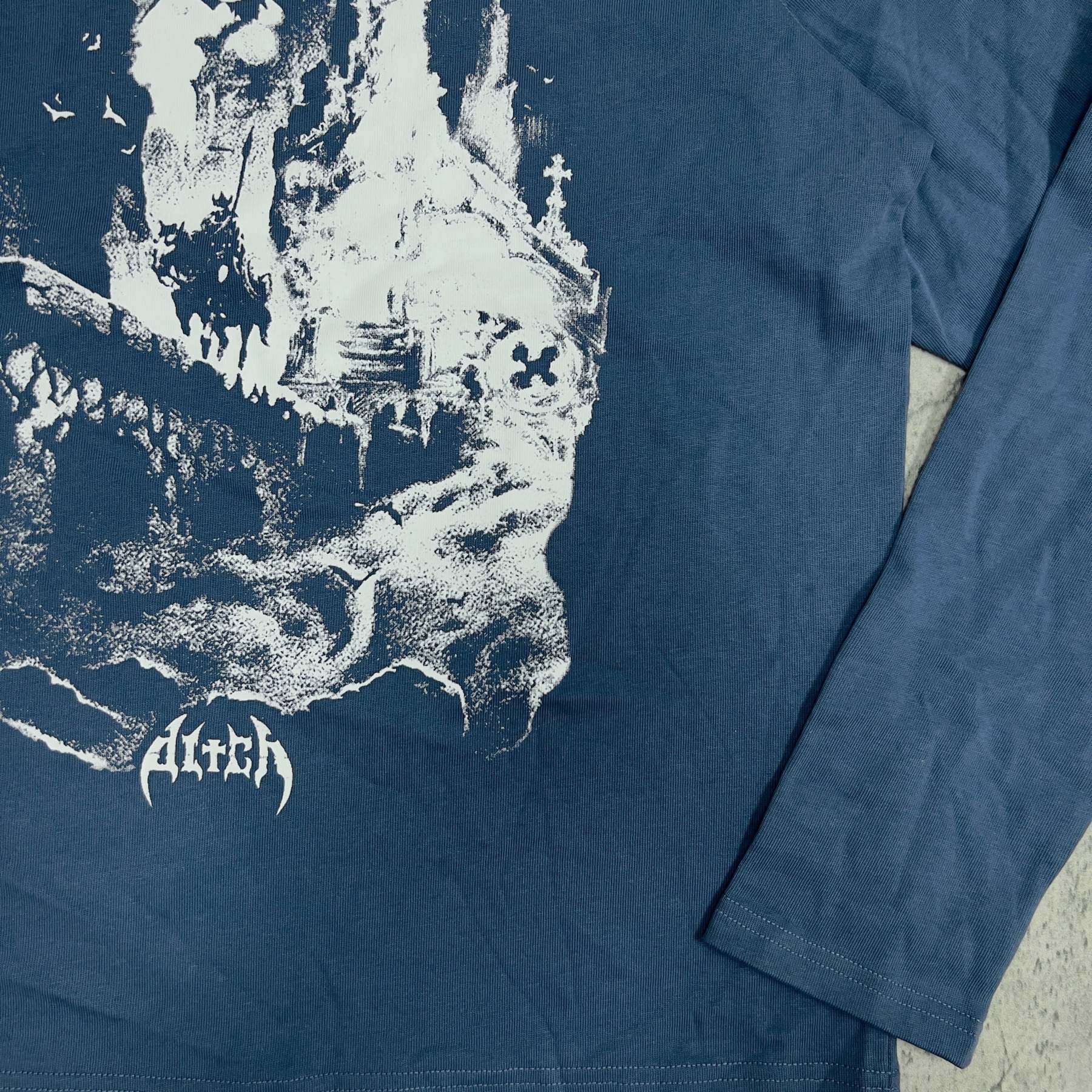 ICE CASTLE LONG SLEEVE (COBALT)-IYAMIUIO