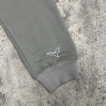 CABIN PULLOVER (CEMENT)-IYAMIUIO