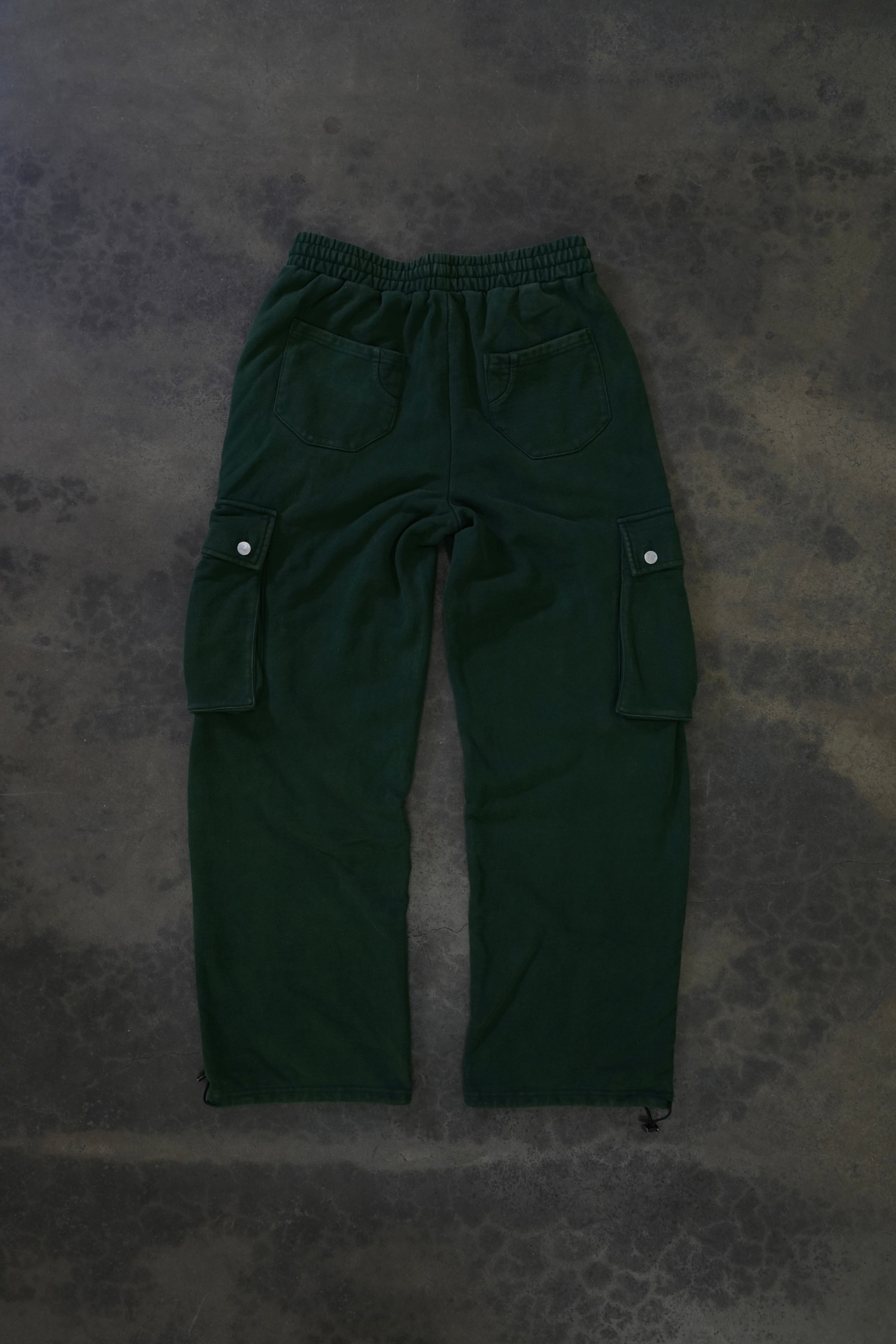 CARGO SWEATS (PINE)-IYAMIUIO