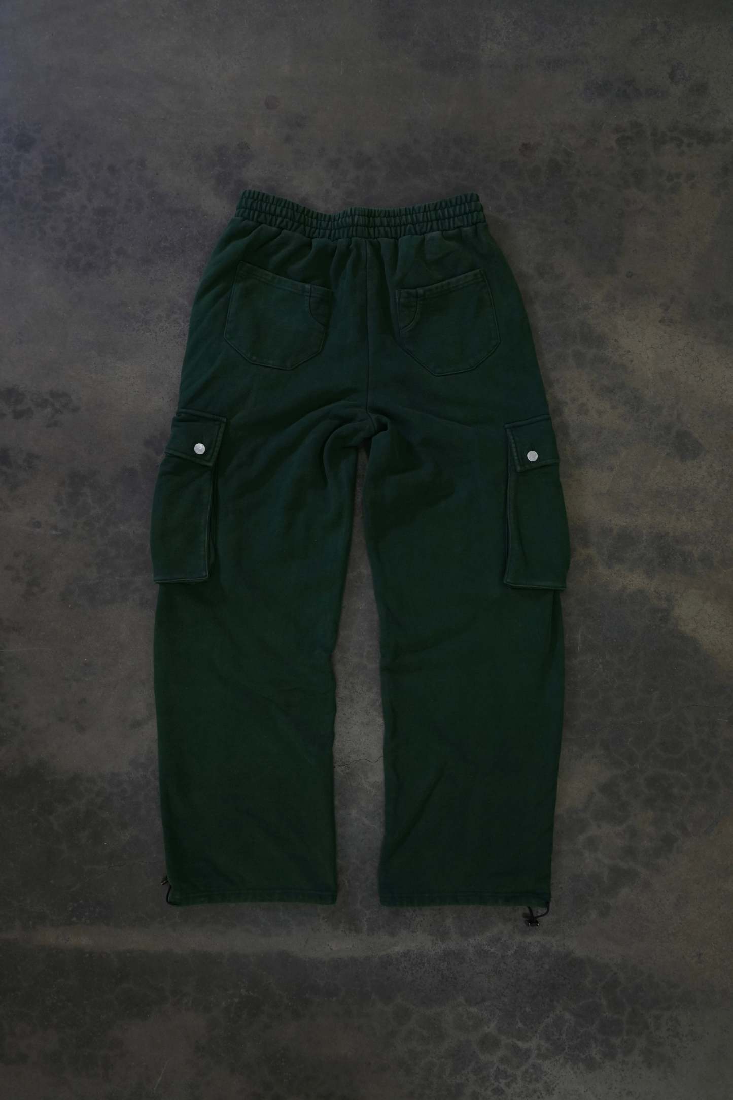 CARGO SWEATS (PINE)-IYAMIUIO