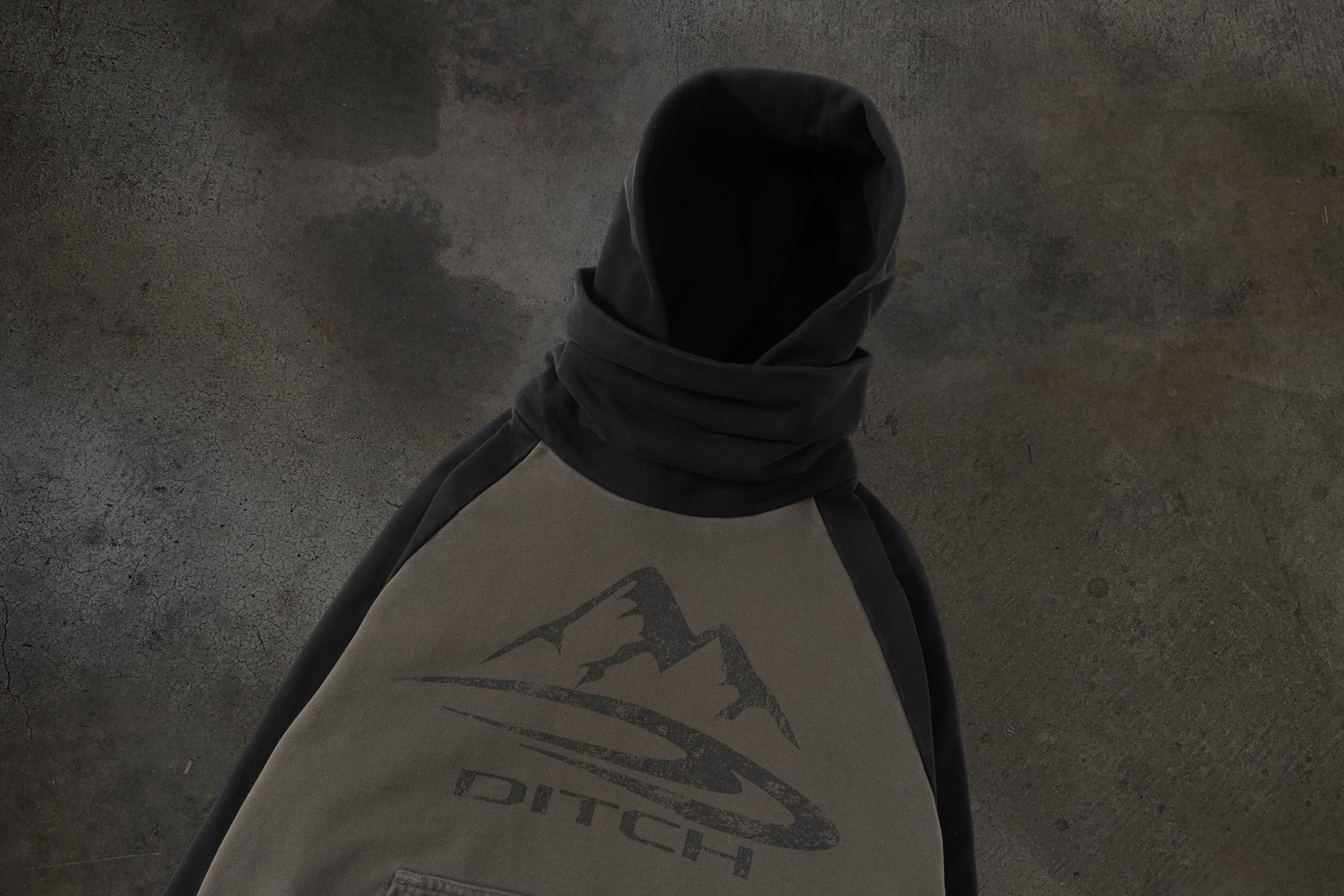 SUMMIT MASKED HOODIE (ASH)-IYAMIUIO