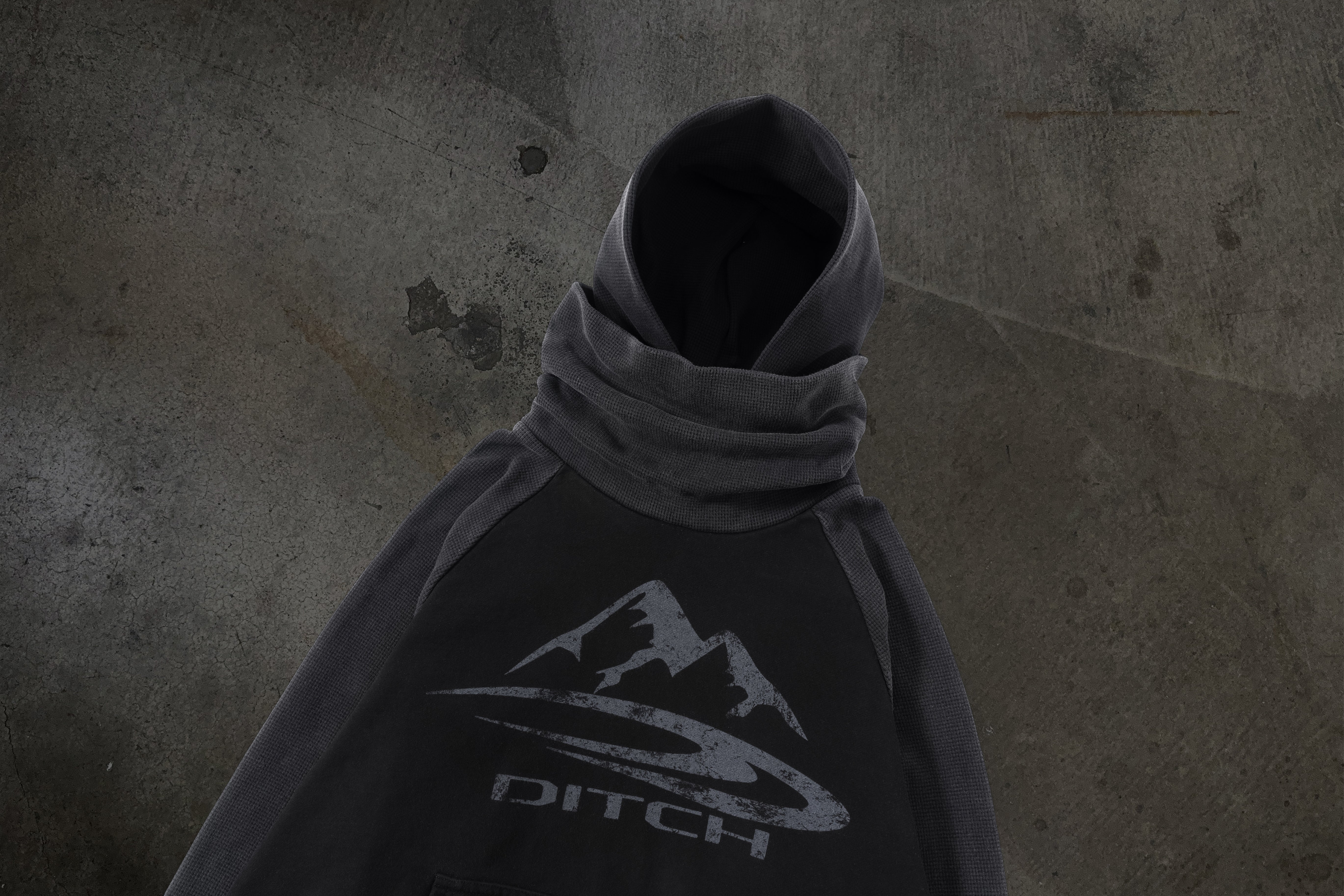 SUMMIT MASKED HOODIE (COAL/THERMAL)-IYAMIUIO