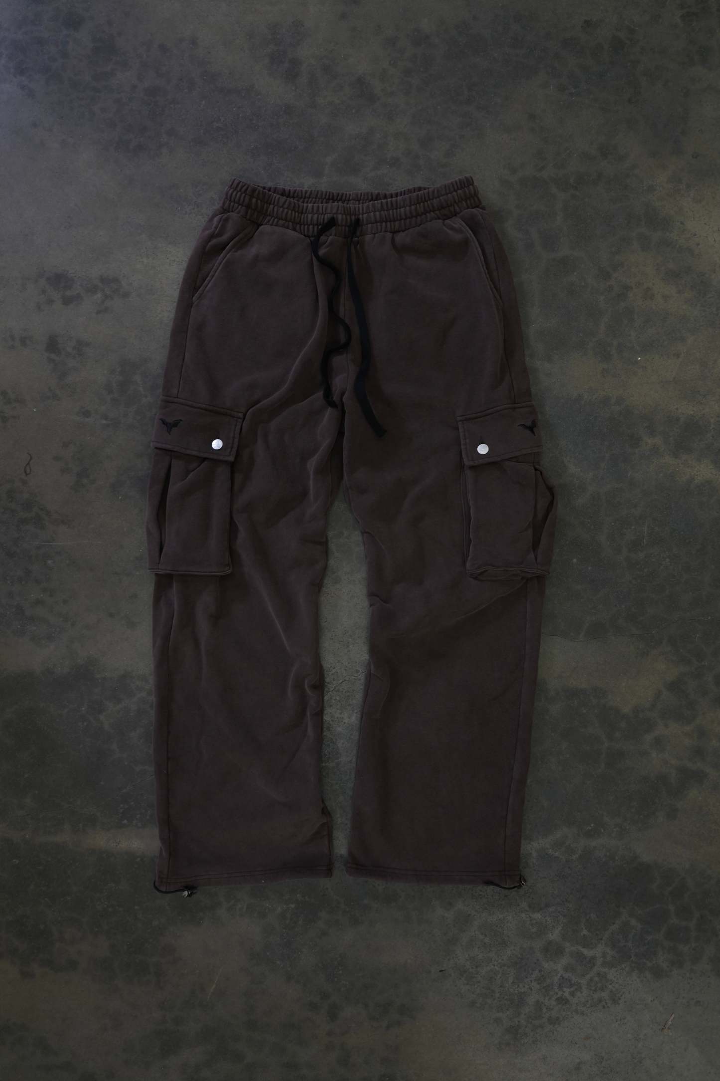 CARGO SWEATS (MOCHA)-IYAMIUIO