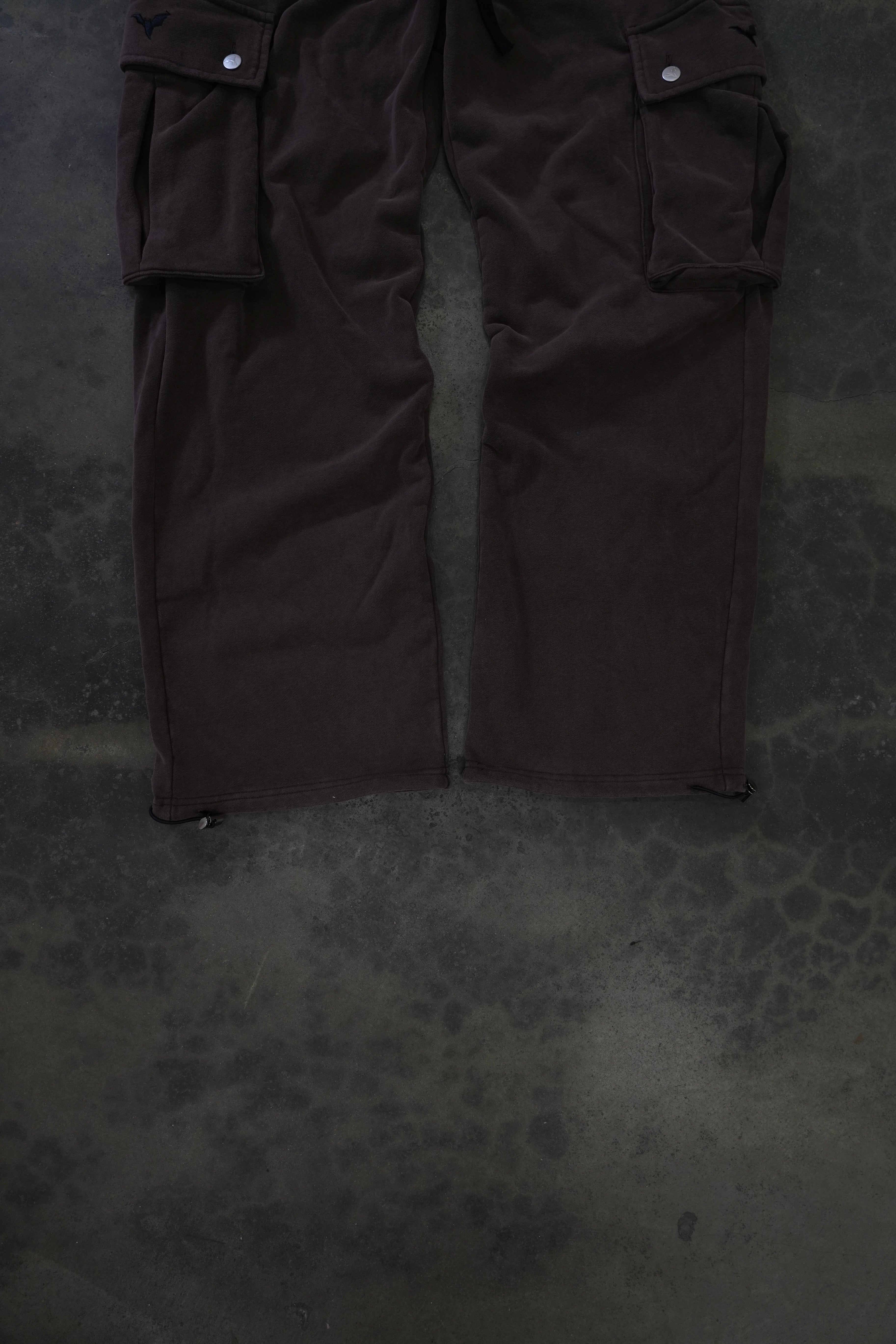 CARGO SWEATS (MOCHA)-IYAMIUIO