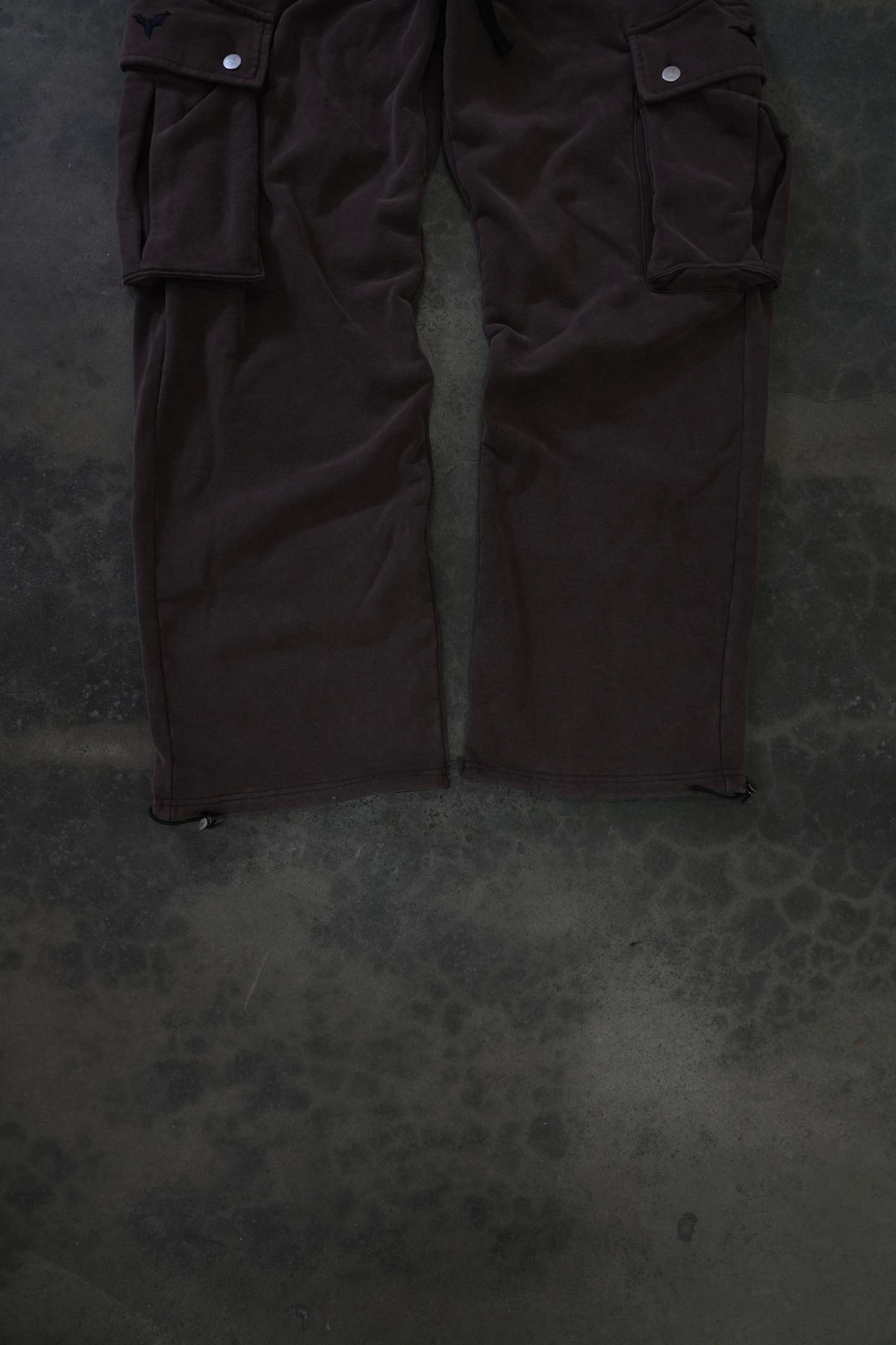 CARGO SWEATS (MOCHA)-IYAMIUIO