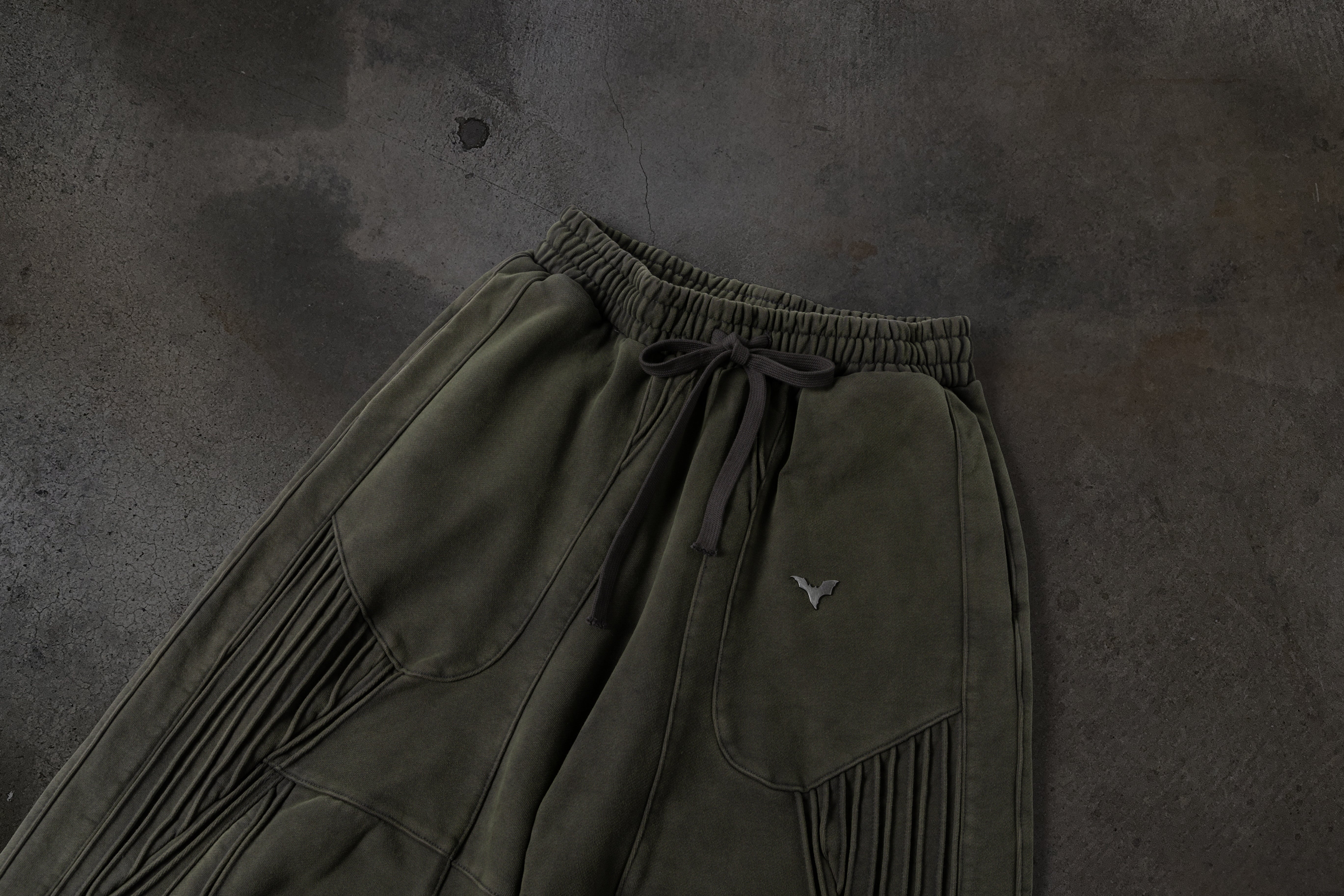 BIKER SWEATS (ASH)-IYAMIUIO