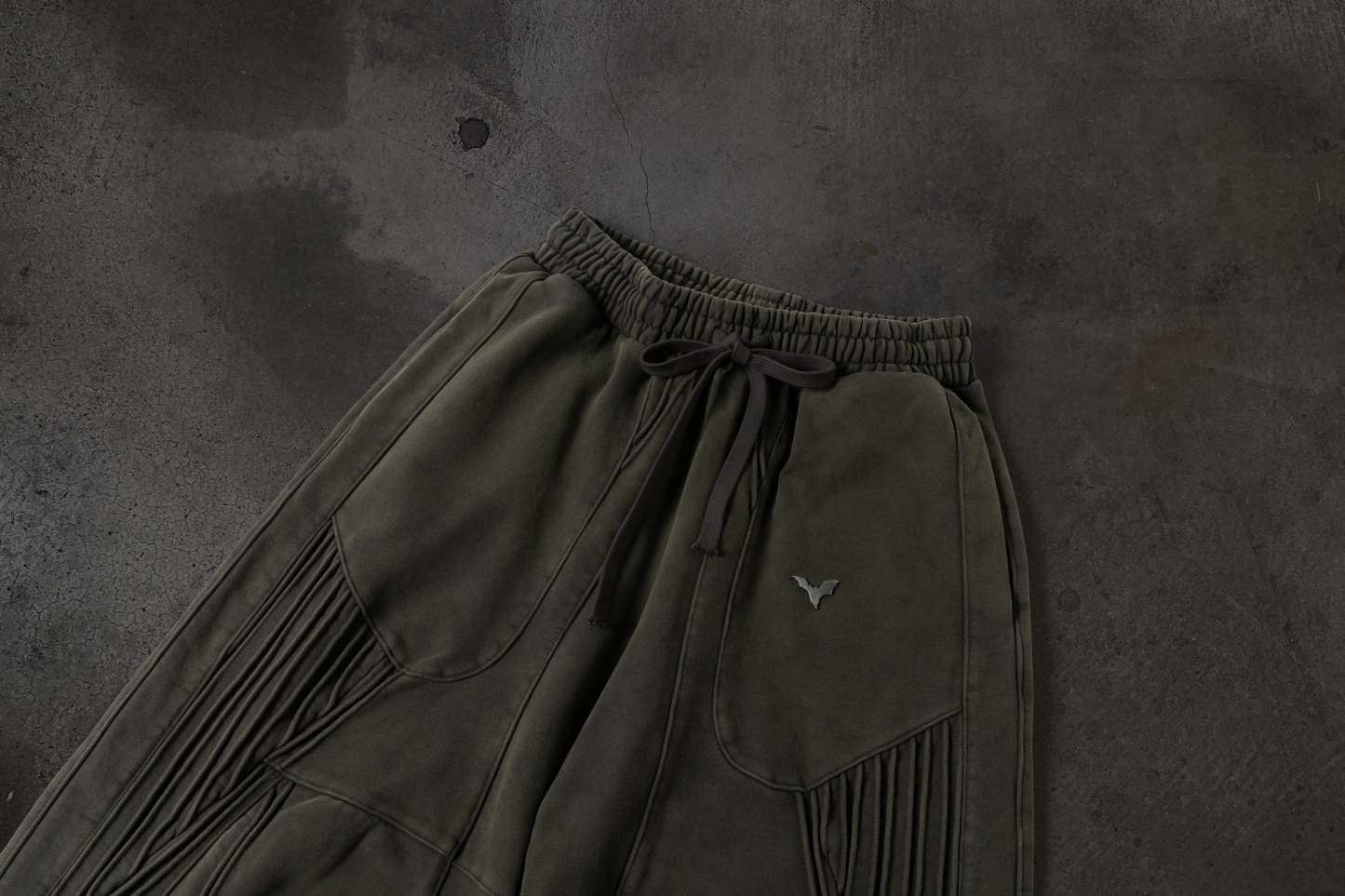 BIKER SWEATS (ASH)-IYAMIUIO