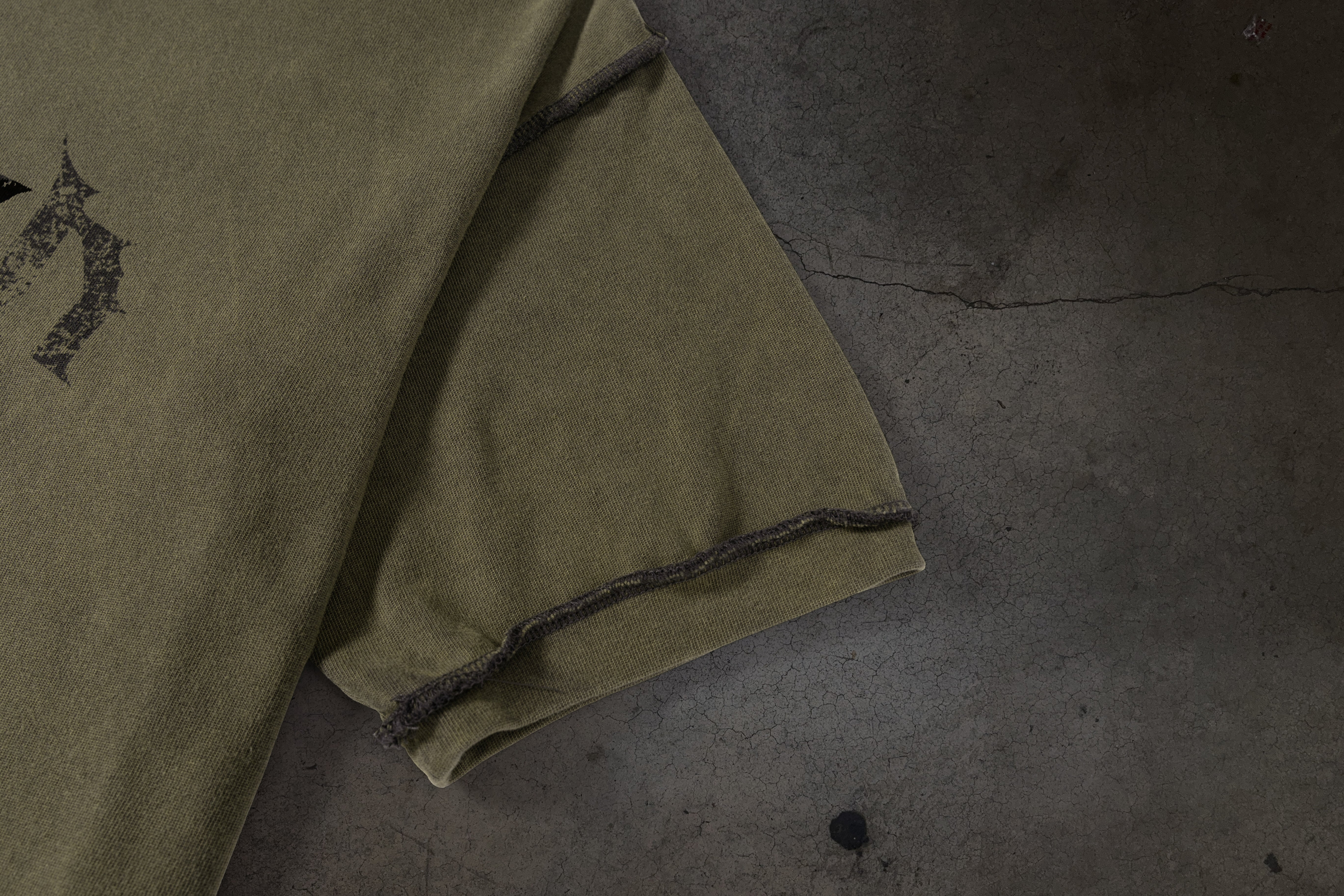 LOGO TEE (ASH)-IYAMIUIO