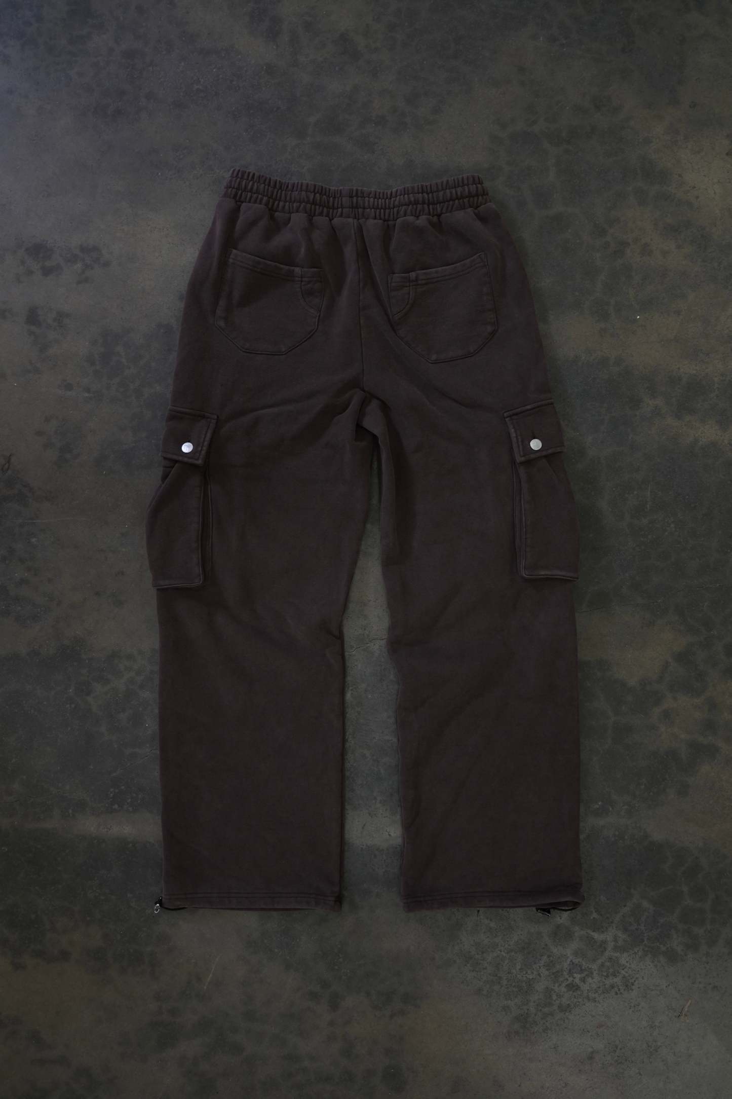 CARGO SWEATS (MOCHA)-IYAMIUIO