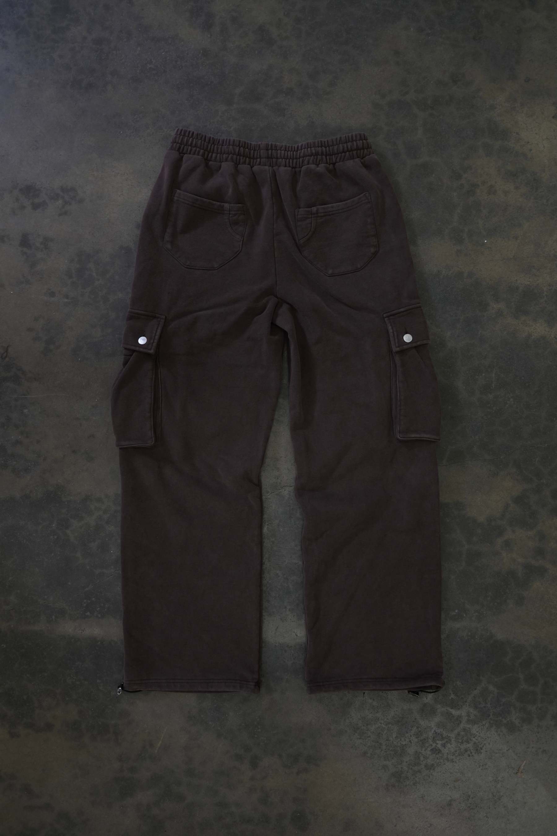 CARGO SWEATS (MOCHA)-IYAMIUIO