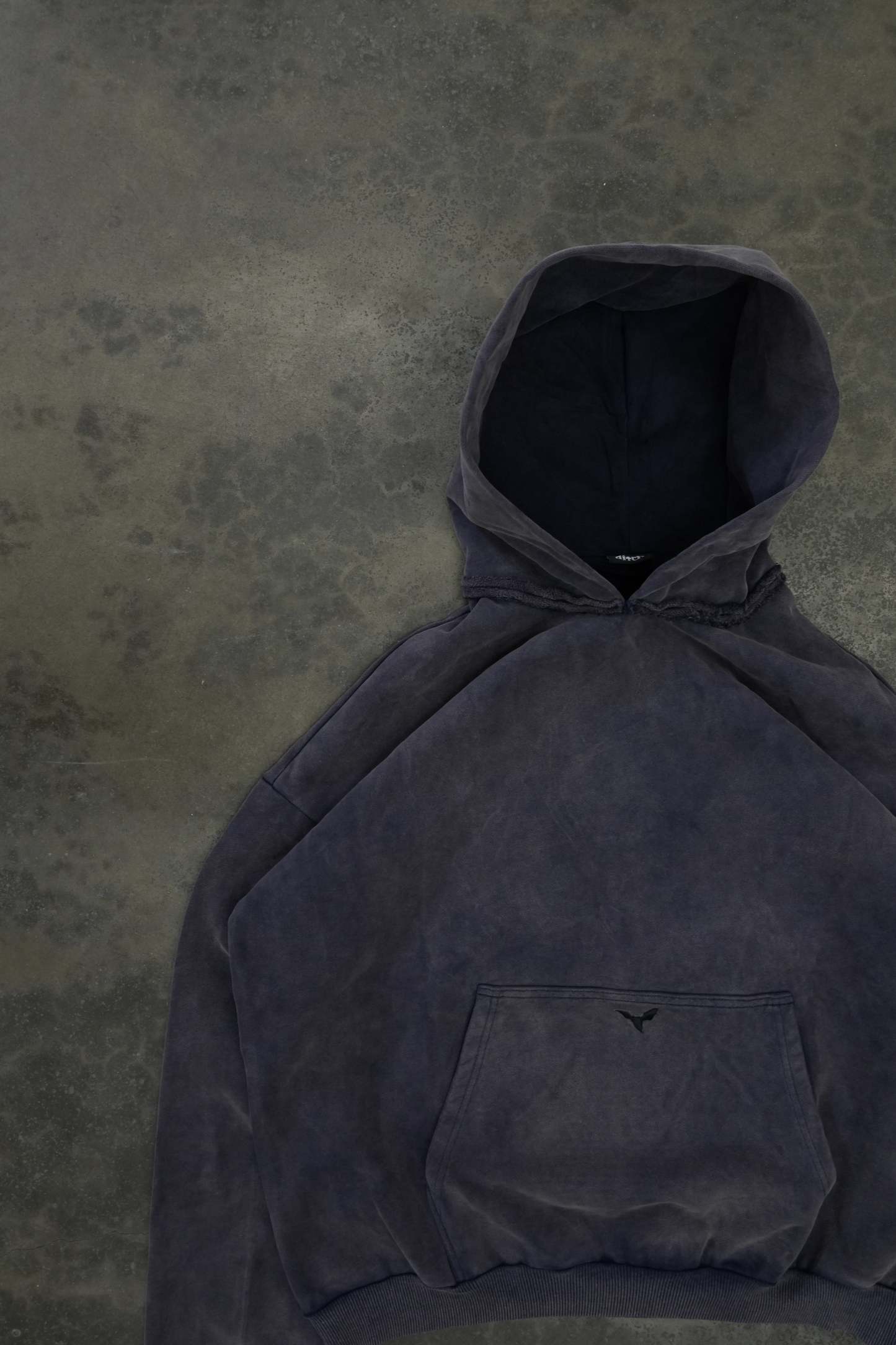 BLANK PULLOVER (OVERWASHED NAVY)-IYAMIUIO