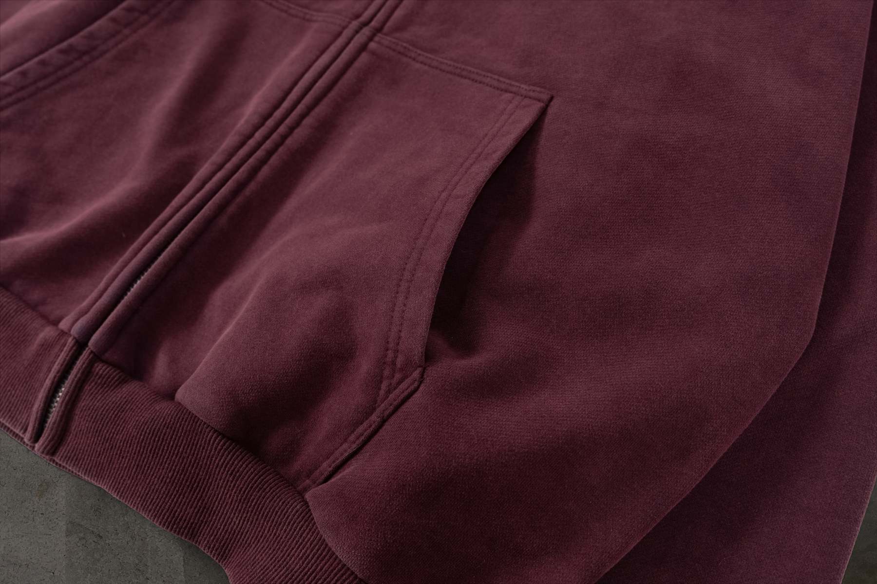 ATHLETIC ZIPUP (CRIMSON)-IYAMIUIO