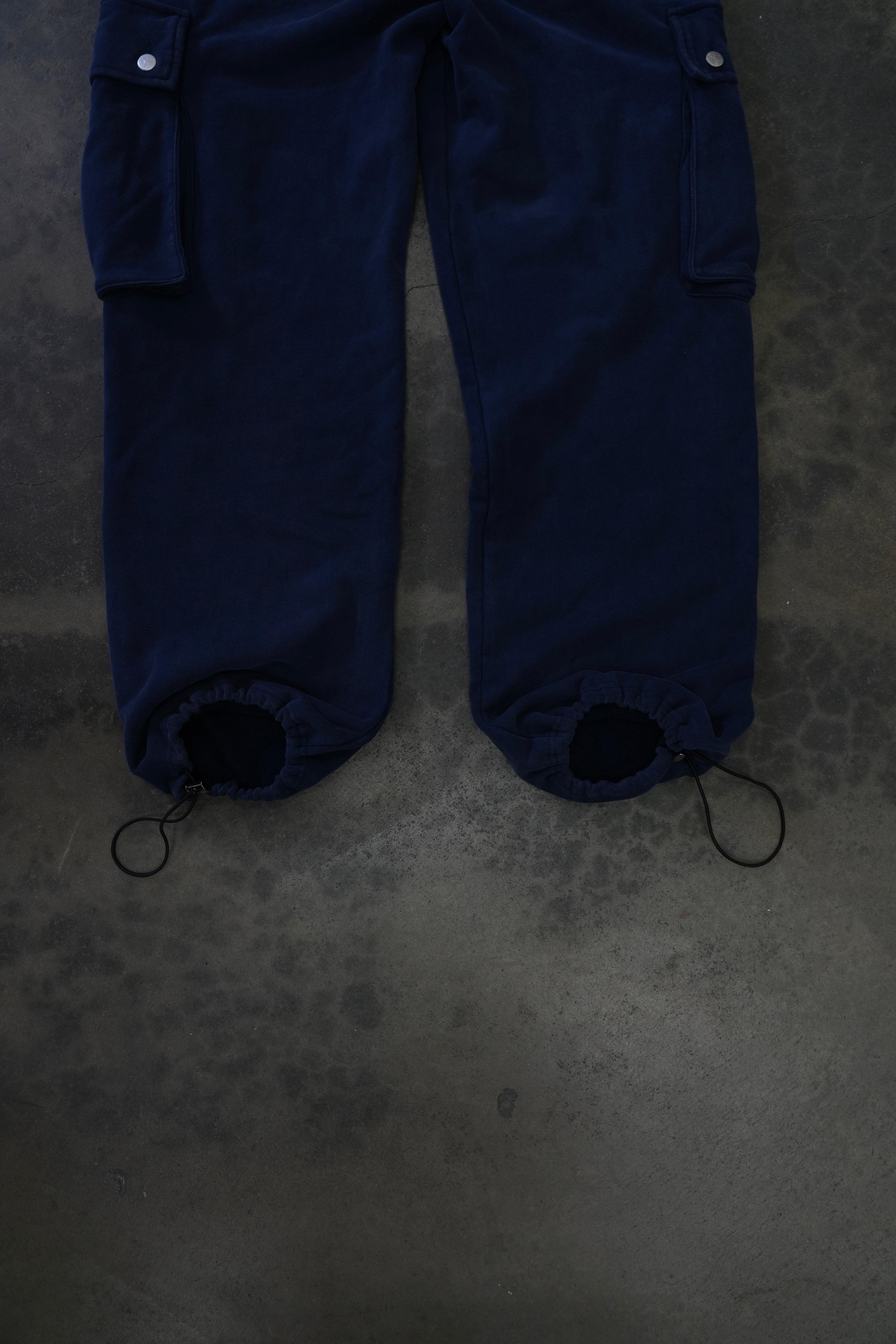CARGO SWEATS (NAVY)-IYAMIUIO
