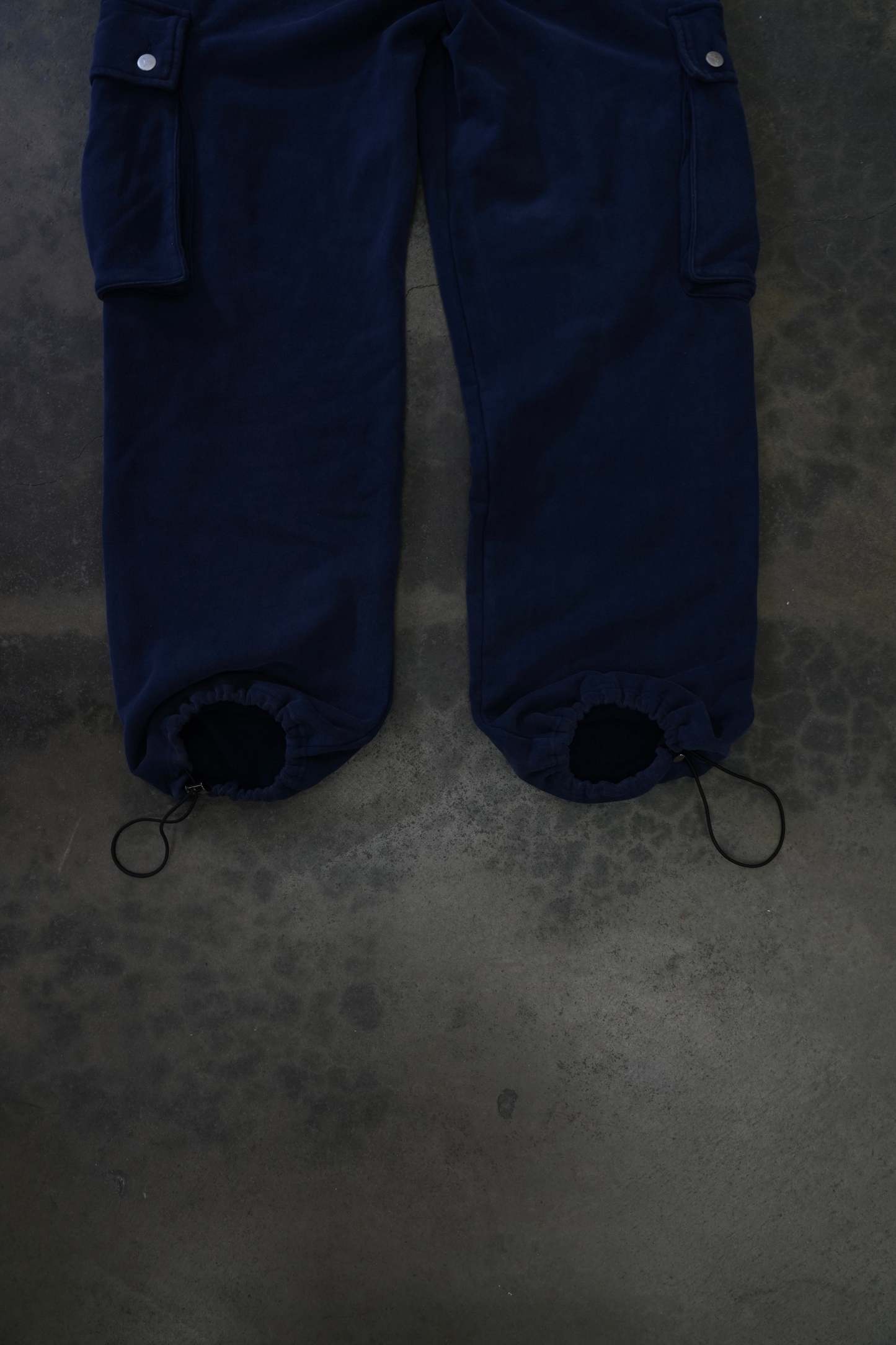 CARGO SWEATS (NAVY)-IYAMIUIO