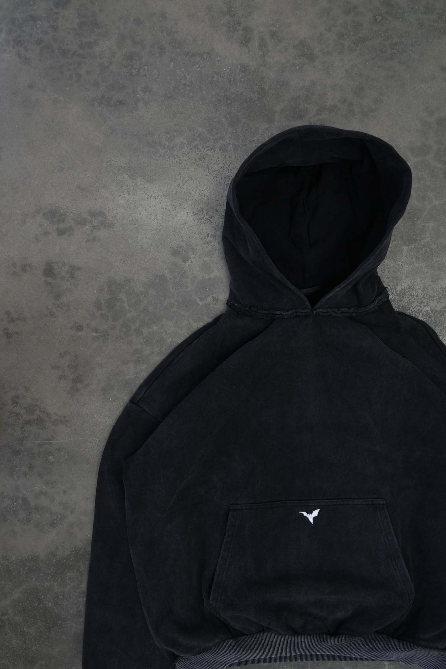 BLANK PULLOVER (COAL)-IYAMIUIO