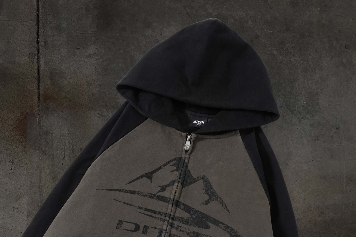 SUMMIT ZIPUP (ASH)-IYAMIUIO