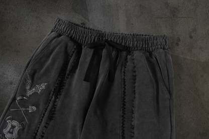 PATCHED SWEATS (COAL)-IYAMIUIO