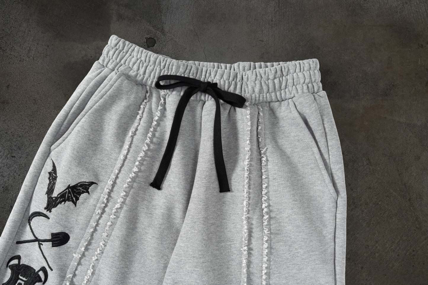 PATCHED SWEATS (HEATHER GREY)-IYAMIUIO