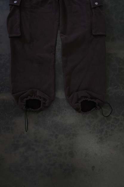 CARGO SWEATS (MOCHA)-IYAMIUIO