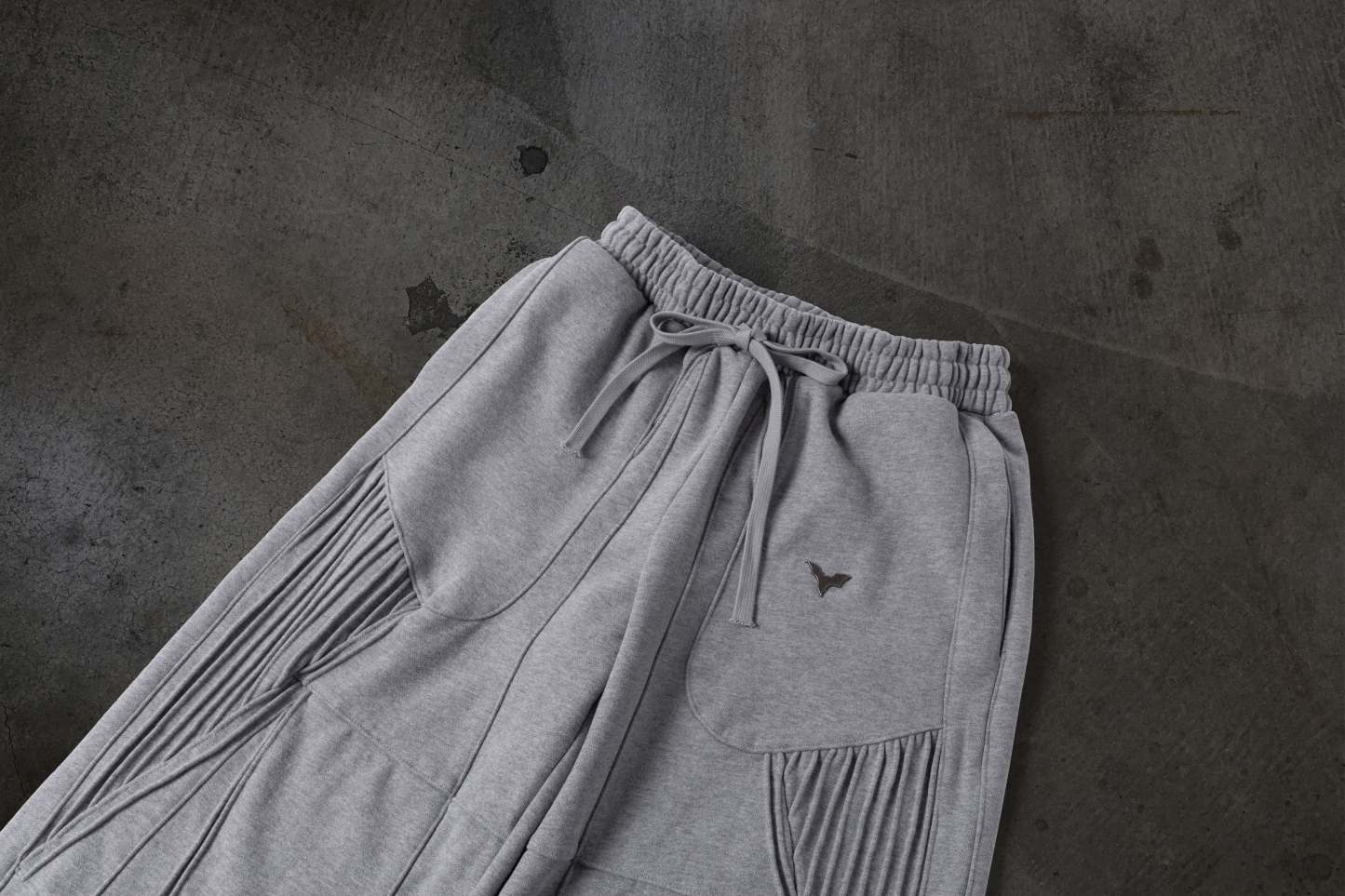 BIKER SWEATS (HEATHER GREY)-IYAMIUIO