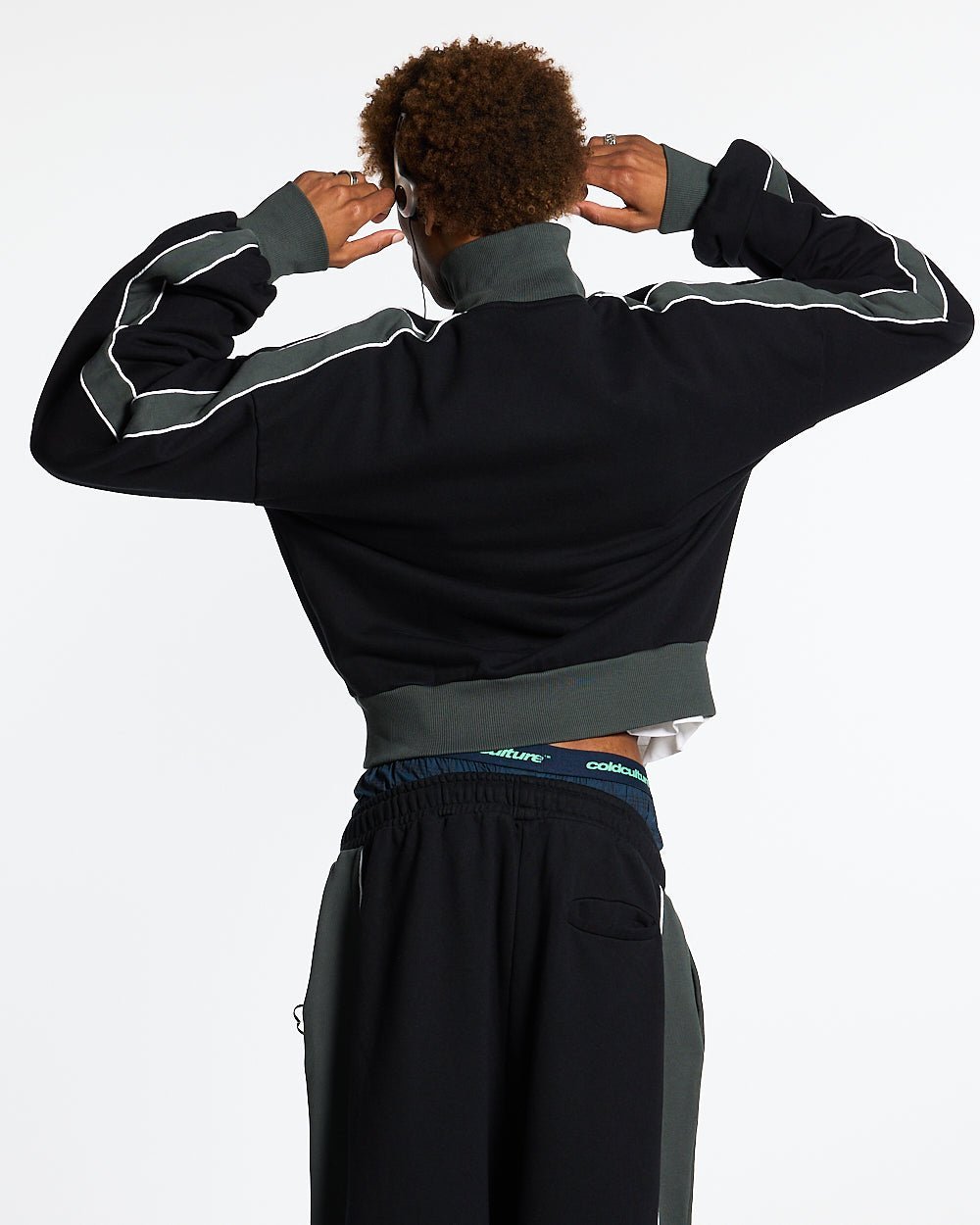 JET LAG JACKET BLACK-IYAMIUIO