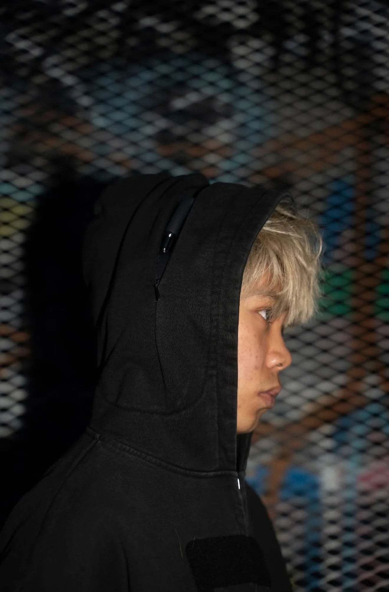 “Music Connects Us” v2 Zip (Black)-IYAMIUIO