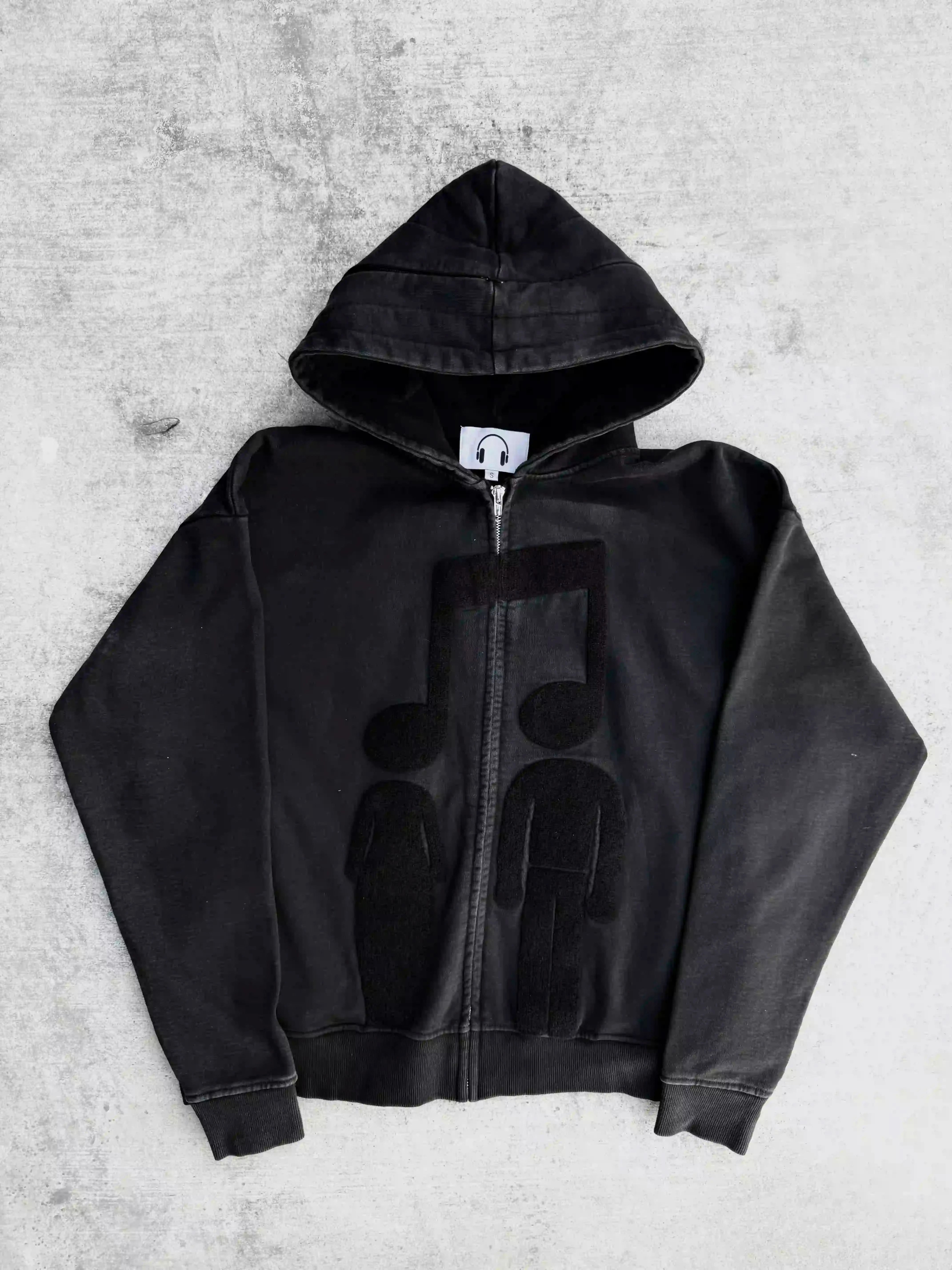 “Music Connects Us” v2 Zip (Black)-IYAMIUIO