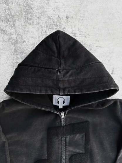 “Music Connects Us” v2 Zip (Black)-IYAMIUIO