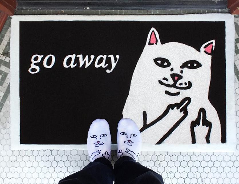 Go Away Rug (Black)-IYAMIUIO