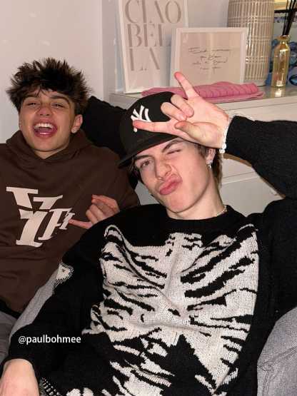 Aelfric Eden Skeleton Pattern Knit Sweater-IYAMIUIO