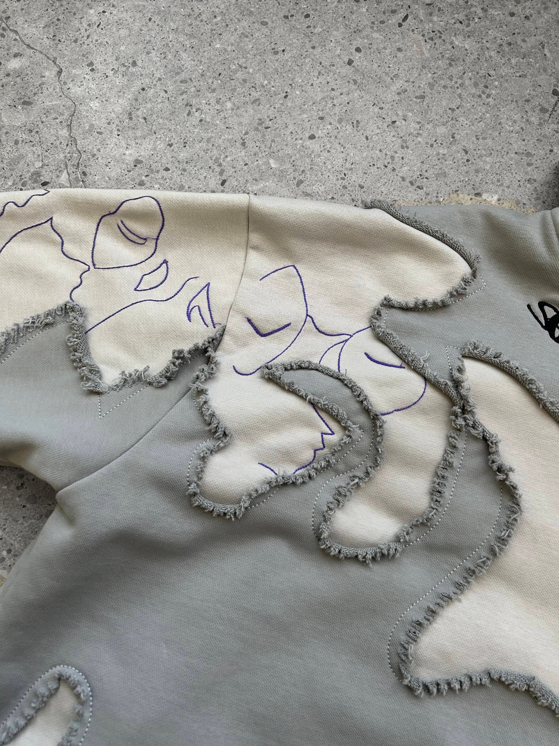 "LEVEL UP" Hoodie Grey-IYAMIUIO