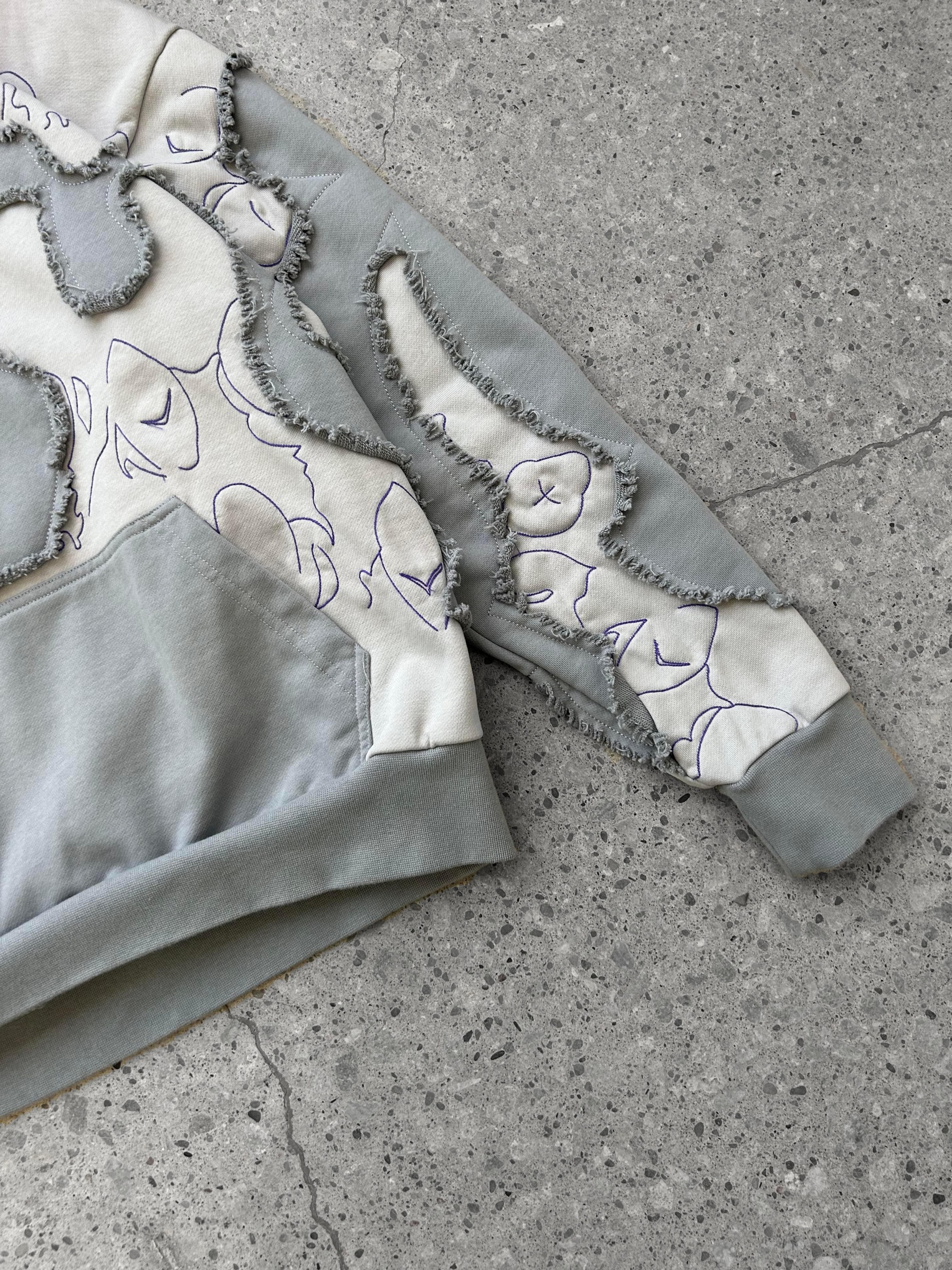 "LEVEL UP" Hoodie Grey-IYAMIUIO