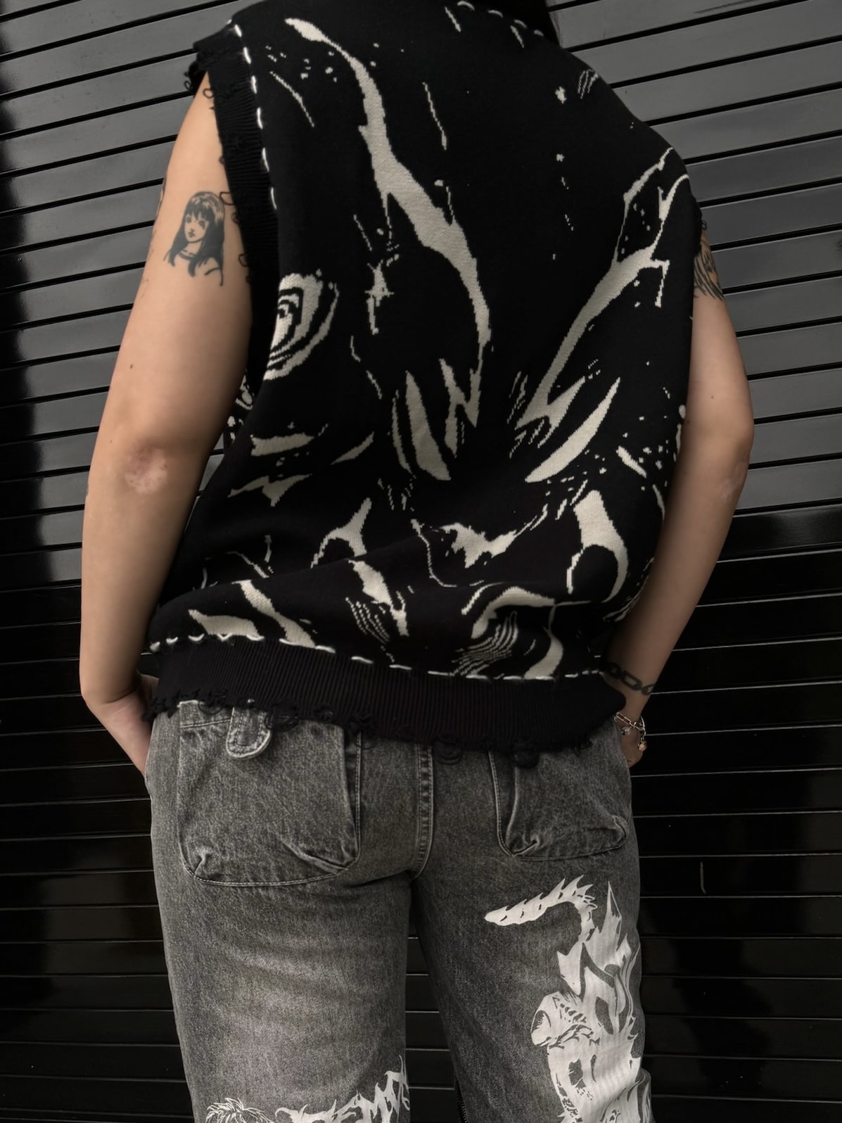 "Main Villain" Knit Vest-IYAMIUIO