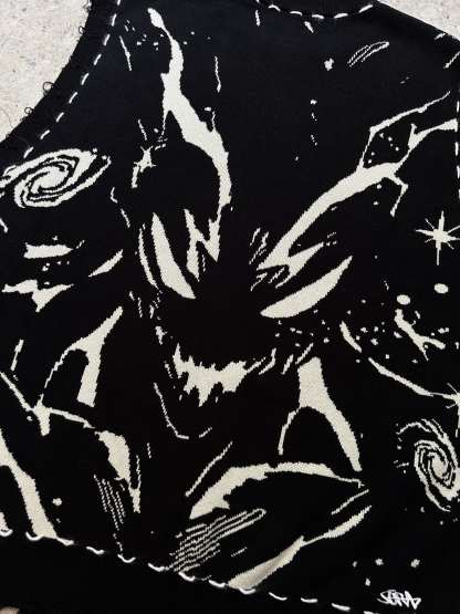 "Main Villain" Knit Vest-IYAMIUIO