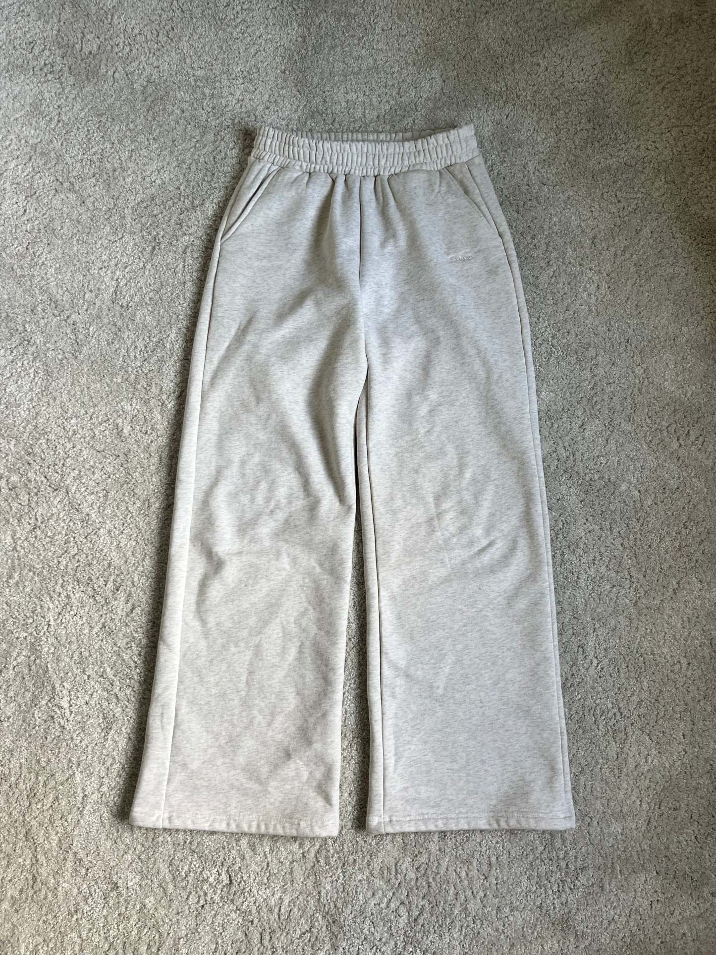 Signature Wide Leg Sweatpants in Pearl Grey-IYAMIUIO