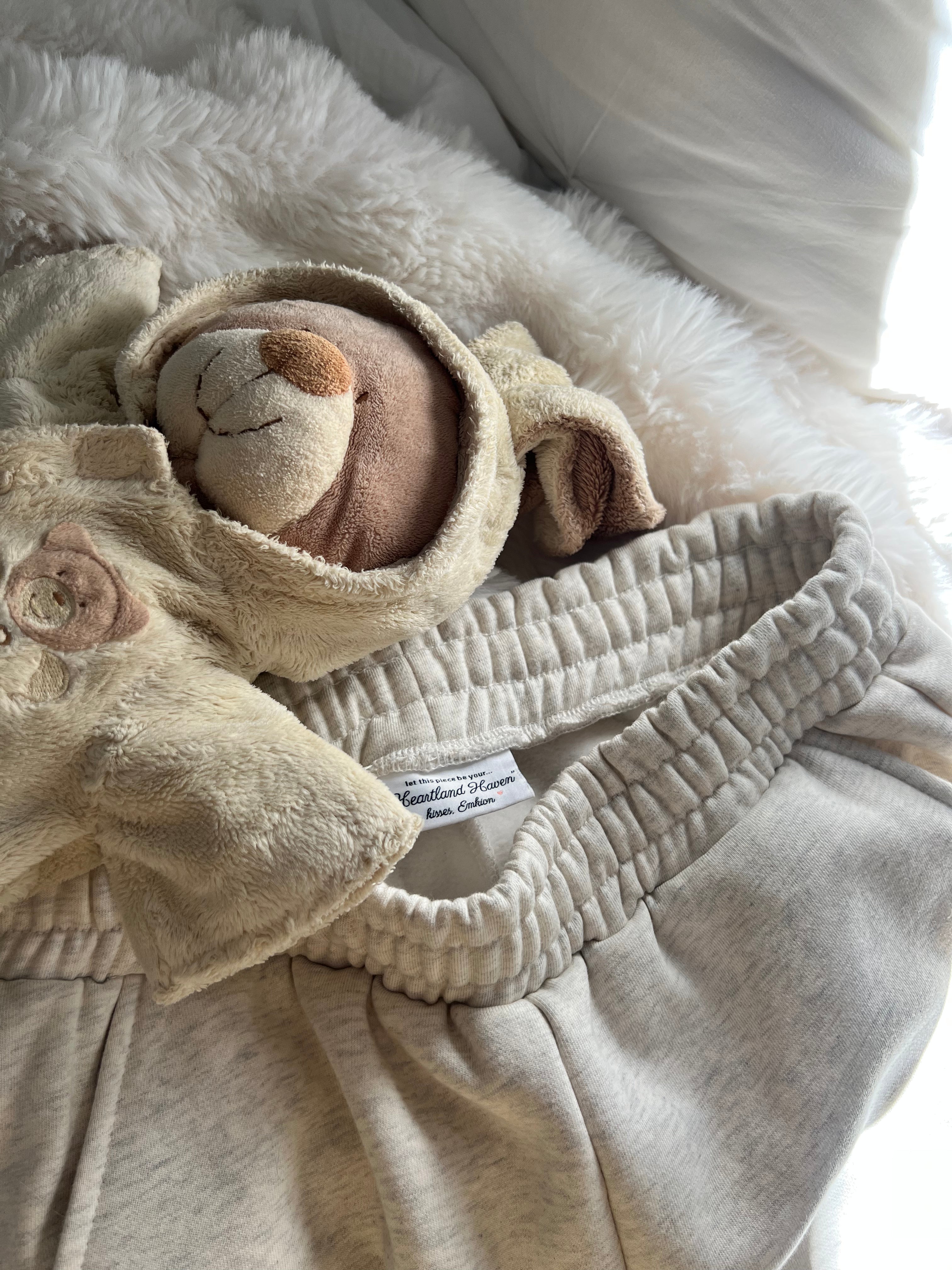 Signature Wide Leg Sweatpants in Pearl Grey-IYAMIUIO