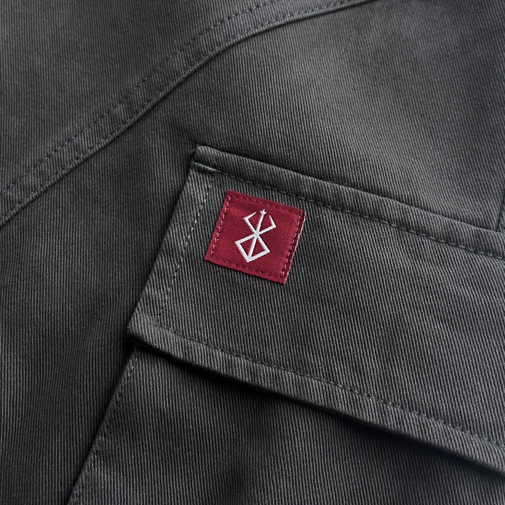 Guts Cargos-IYAMIUIO