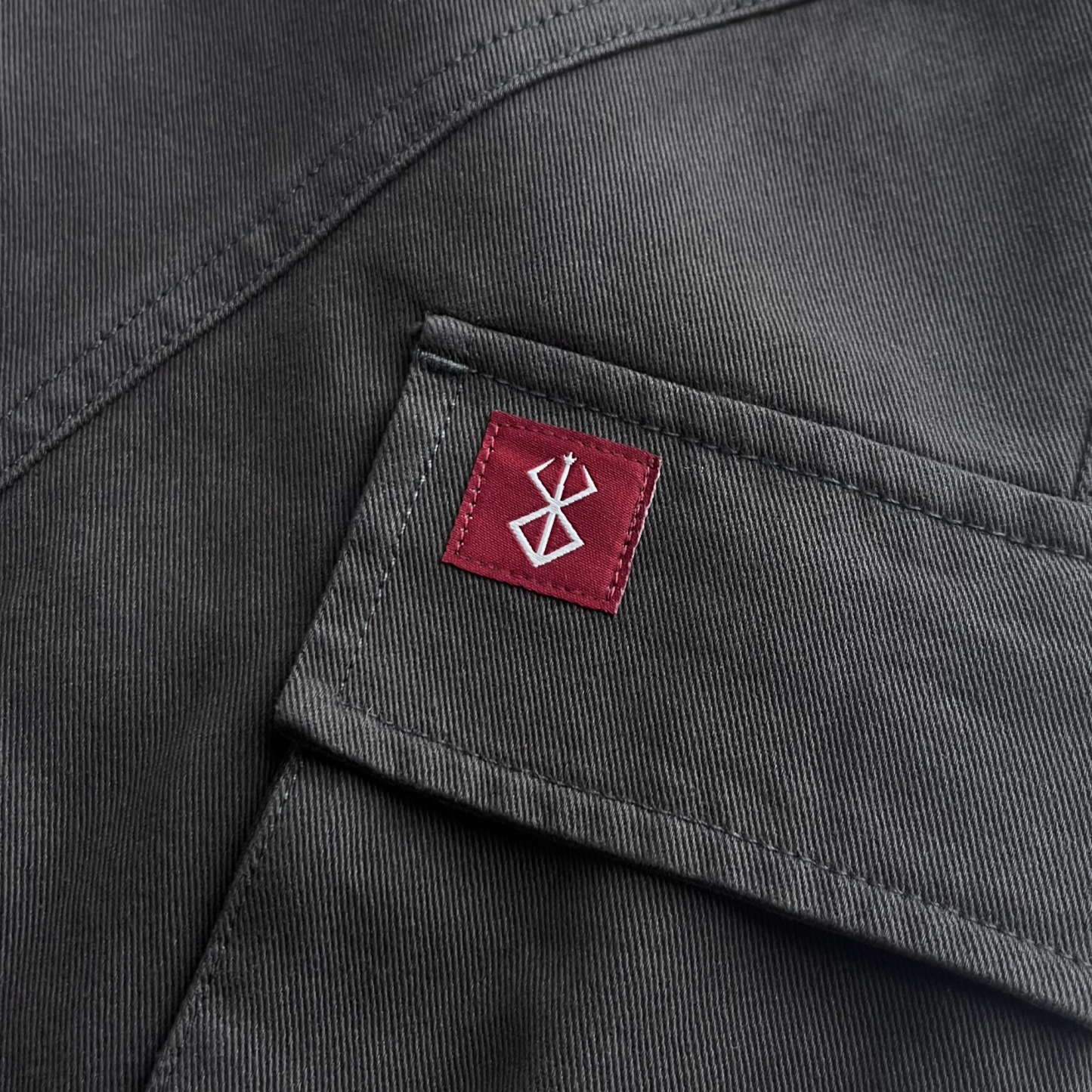 Guts Cargos-IYAMIUIO