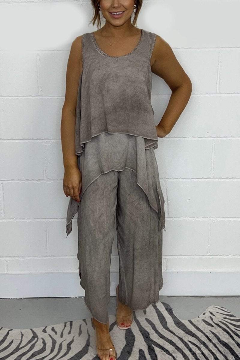 Women Casual sleeveless loose top and pants suit