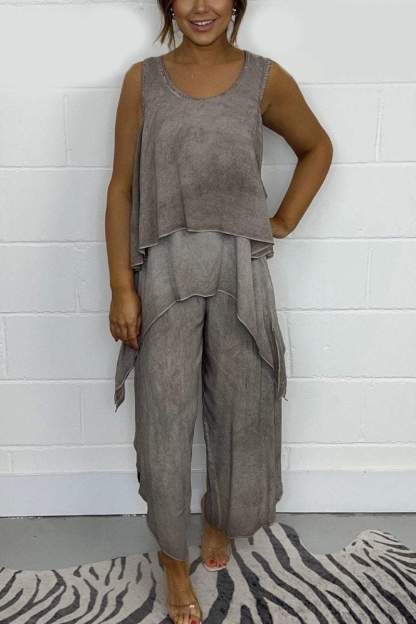 Women Casual sleeveless loose top and pants suit