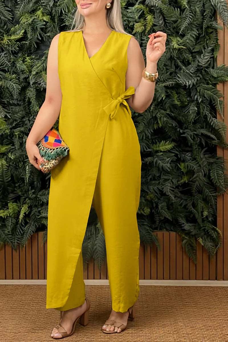 👩Women's V-Neck Jumpsuit – Stretchy, Machine Washable & Size Inclusive