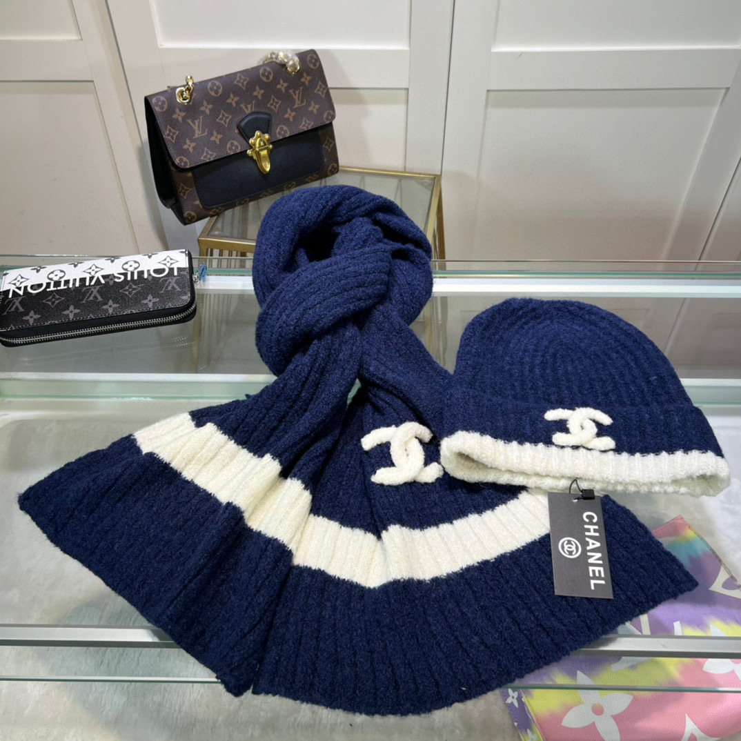 CC BEANIE HAT AND SCARF BLUE SET