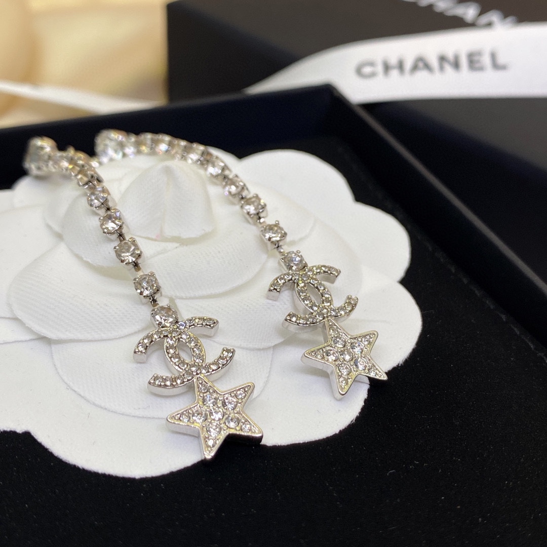 CC CC DROP EARRINGS