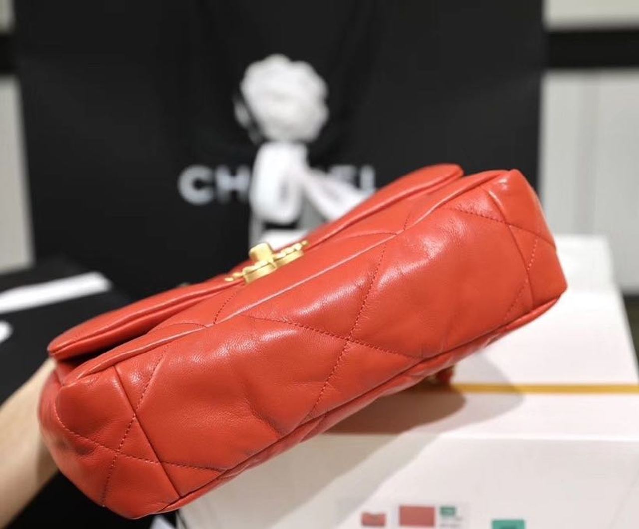 CHL 19 Handbag 26cm Red For Women AS1160