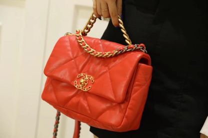 CHL 19 Handbag 26cm Red For Women AS1160