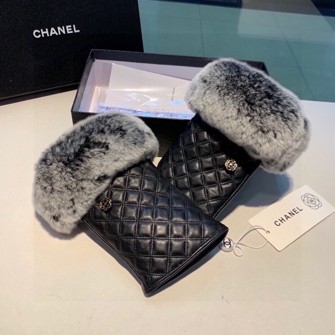 CC GLOVES FUR IN BLACK
