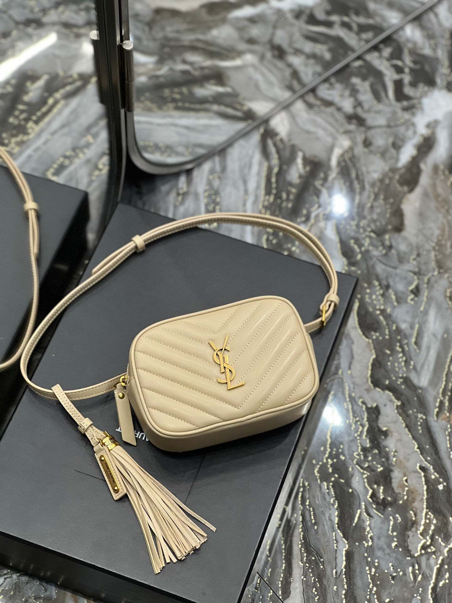 YSSL Lou Belt Bag Beige In Matelassé Gold Toned Hardware For Women 6.1in/15cm YSL 614031DV7072721