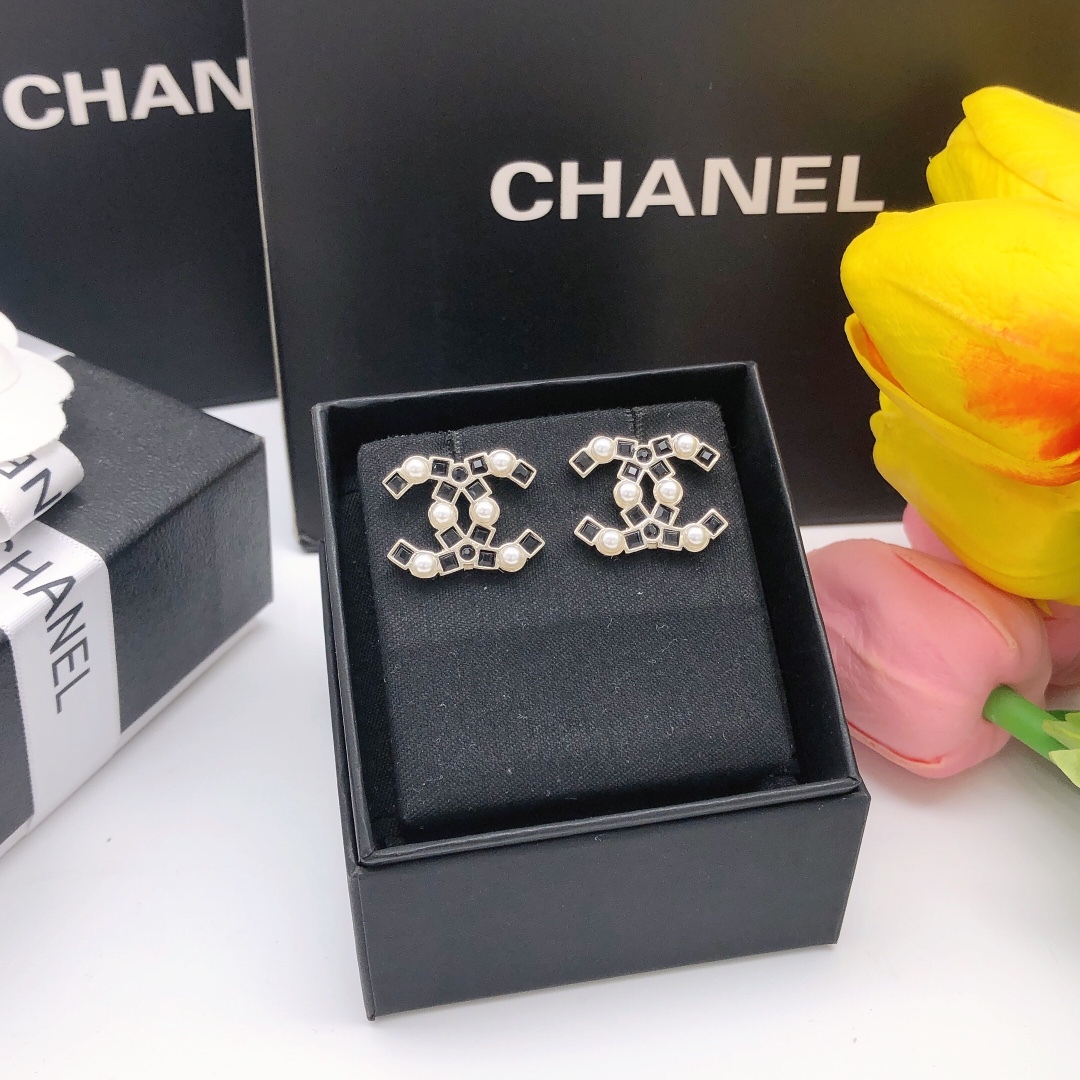 CC CC EARRINGS